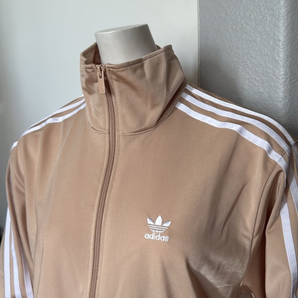 NWT Adidas Adicolor Classic Loose Firebird Top Track Jacket - Picture 8 of 9